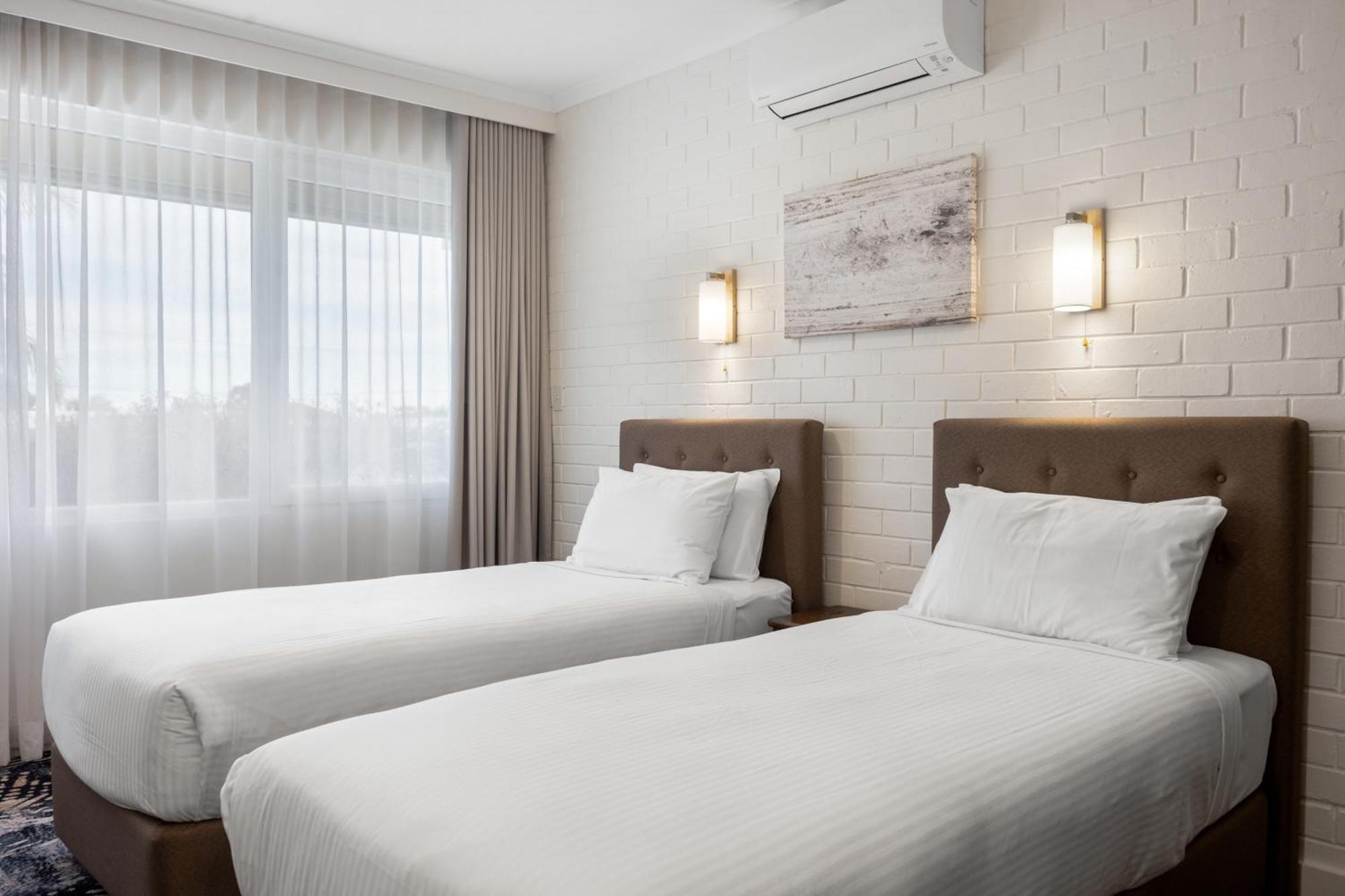 Best Western Adelaide Airport Экстерьер фото